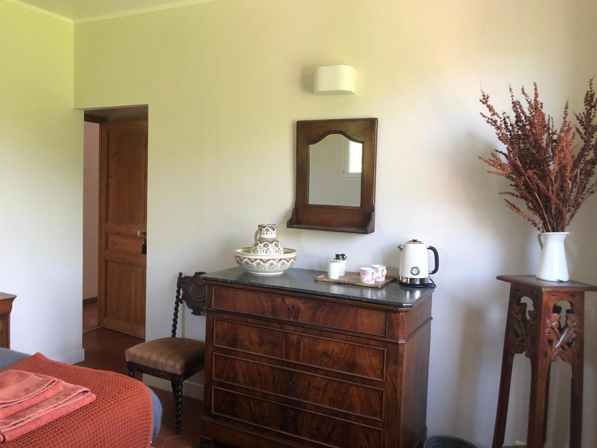 Domaine De Montbarri Bed & Breakfast La Tour-sur-Orb Dış mekan fotoğraf